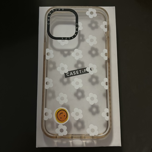 𝐢𝐏𝐡𝐨𝐧𝐞 𝟏𝟐 𝐏𝐫𝐨 𝐌𝐚𝐱 - Picture 10 of 11